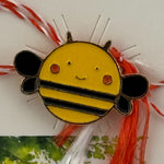 Martisor pentru copii, Jolie, Material Metal, Ambalaj Carton cu Design, Dimensiune Brosa Aproximativ 2x2 cm,