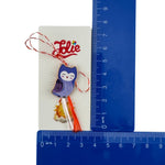Martisor pentru copii, Jolie, Material Metal, Ambalaj Carton cu Design, Dimensiune Brosa Aproximativ 2x2 cm,