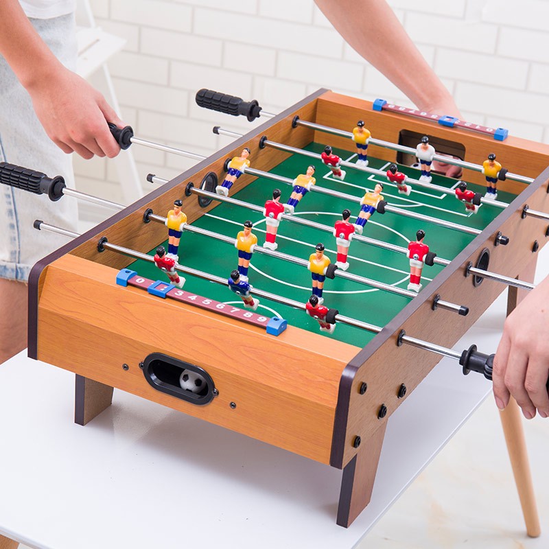 Masa de Fotbal cu Teren si 18 Jucatori Flippy, 6 Manere, cu Tablou pentru Scor, din Metal, Lemn si ABS, 69 x 36.5 x 23