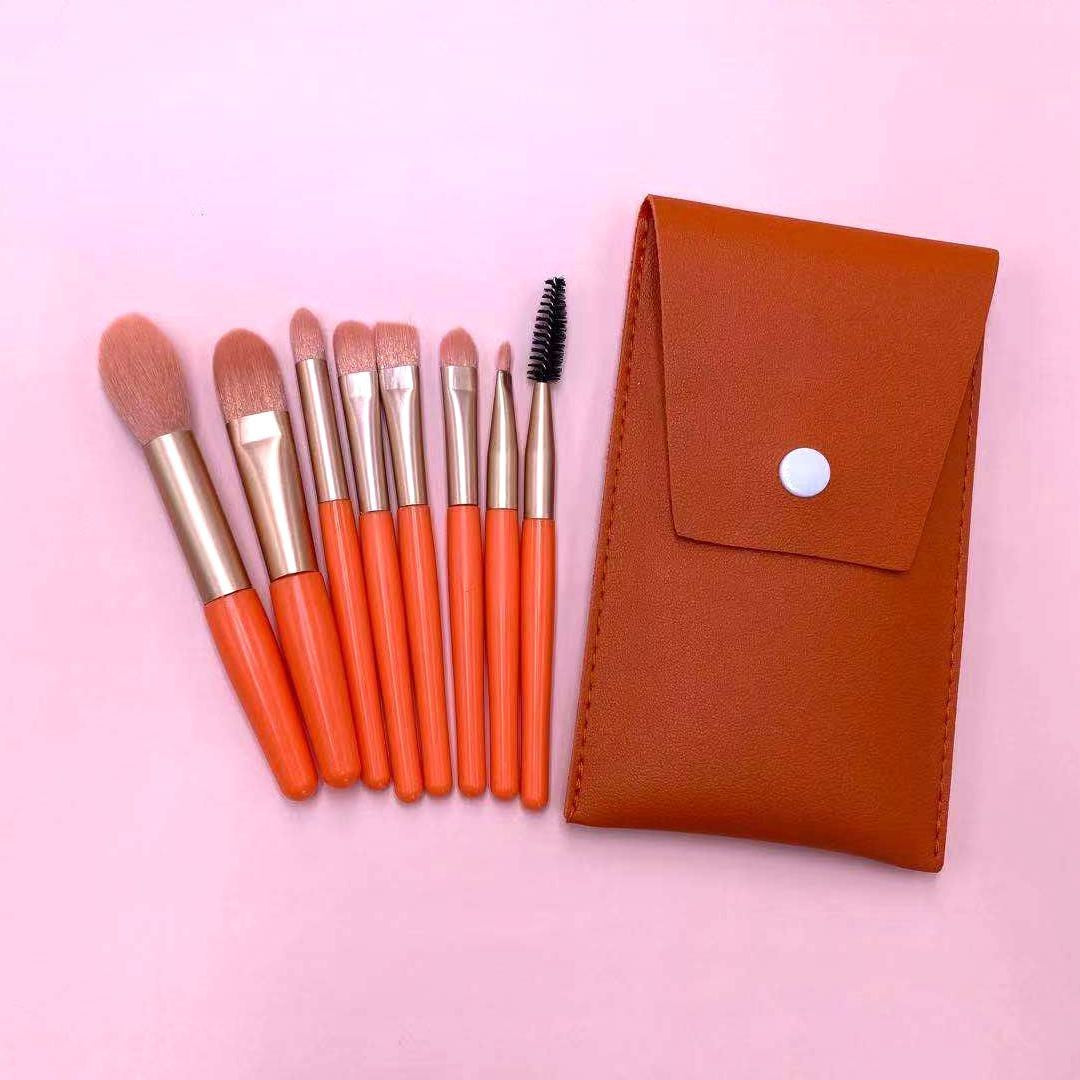 Mini Set Portabil 8 Pensule pentru Machiaj Flippy, Super Soft, Makeup Profesional/Incepatori, Maner Ergonomic, Gentuta