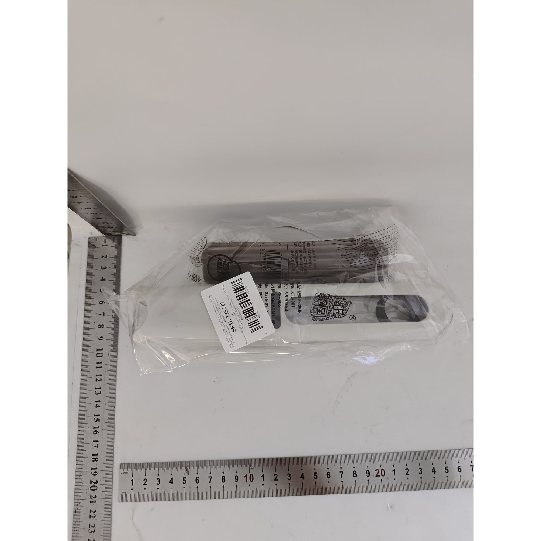 Mop de mana Flippy, mini-portabil, cu sistem de stoarcere, dispozitiv de curatat manual, cu burete absorbant, material