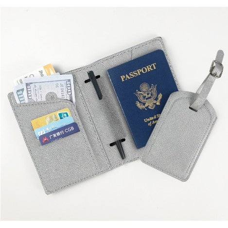 Portofel pentru Pasaport si Carduri, Flippy, 23x16 cm, 70g, din Piele PU, Suport Pix, Accesoriu Suport Eticheta,