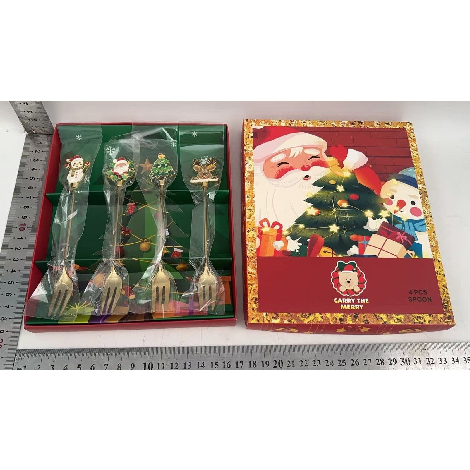 Set 4 Furculite, Flippy, Tema Craciun, Model Carry The Merry, 4 Modele, din Otel Inoxidabil, 19.5 x 16 x 2 cm,