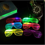 Ochelari de Petrecere cu LED, Flippy, Model Grilaj, din Plastic, 3 Moduri de Iluminat, Marime Universala, Multicolor