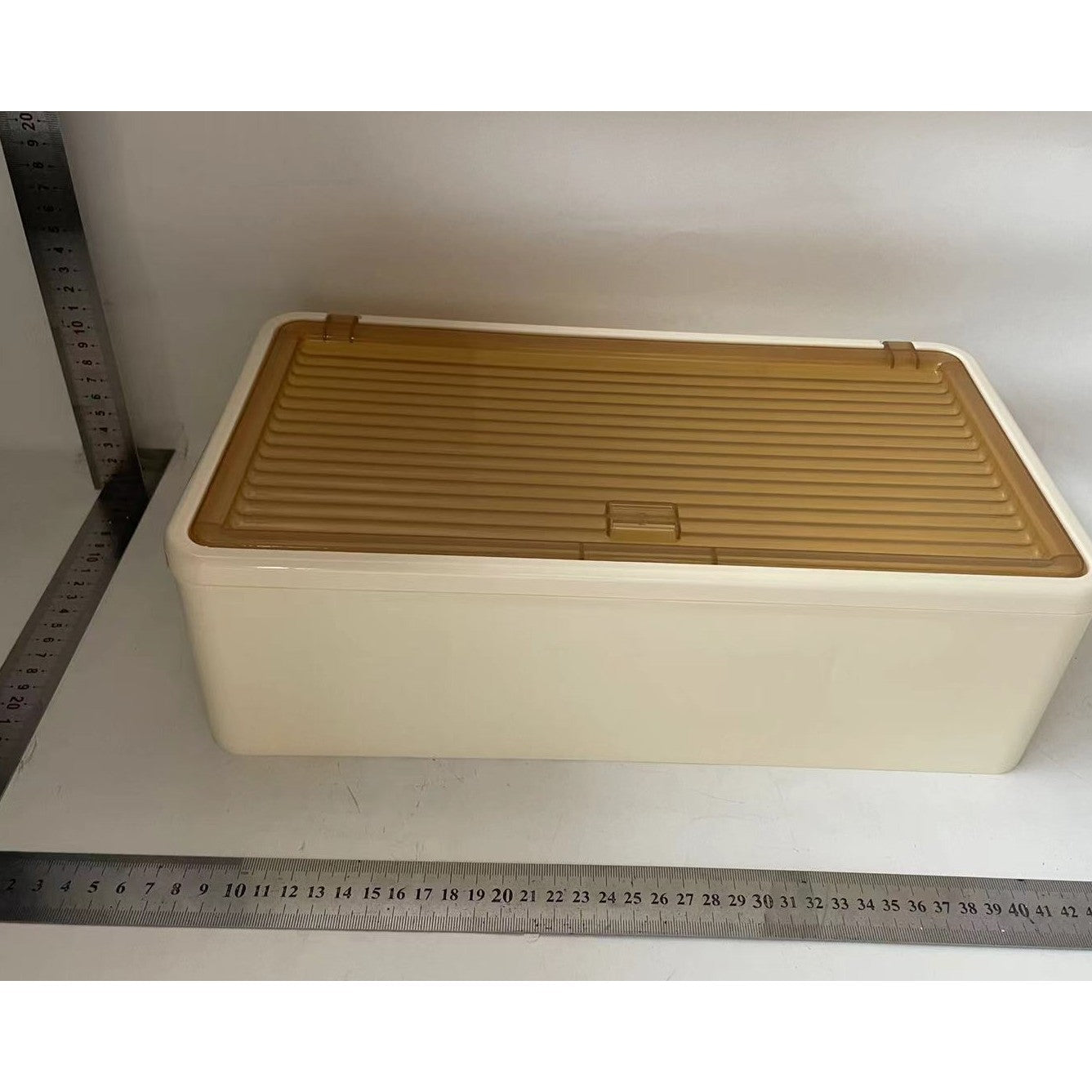 Organizator Cosmetice, Flippy, Montare pe Perete fara Perforare, 36.5x10.9x20 cm, cu 3 Rafturi, din PP si ABS, Bej, Usa
