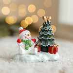 Ornament de Craciun din Rasina pentru Decor, Flippy, Model Om de Zapada cu Brad, Decoratiune de Birou pentru Craciun,