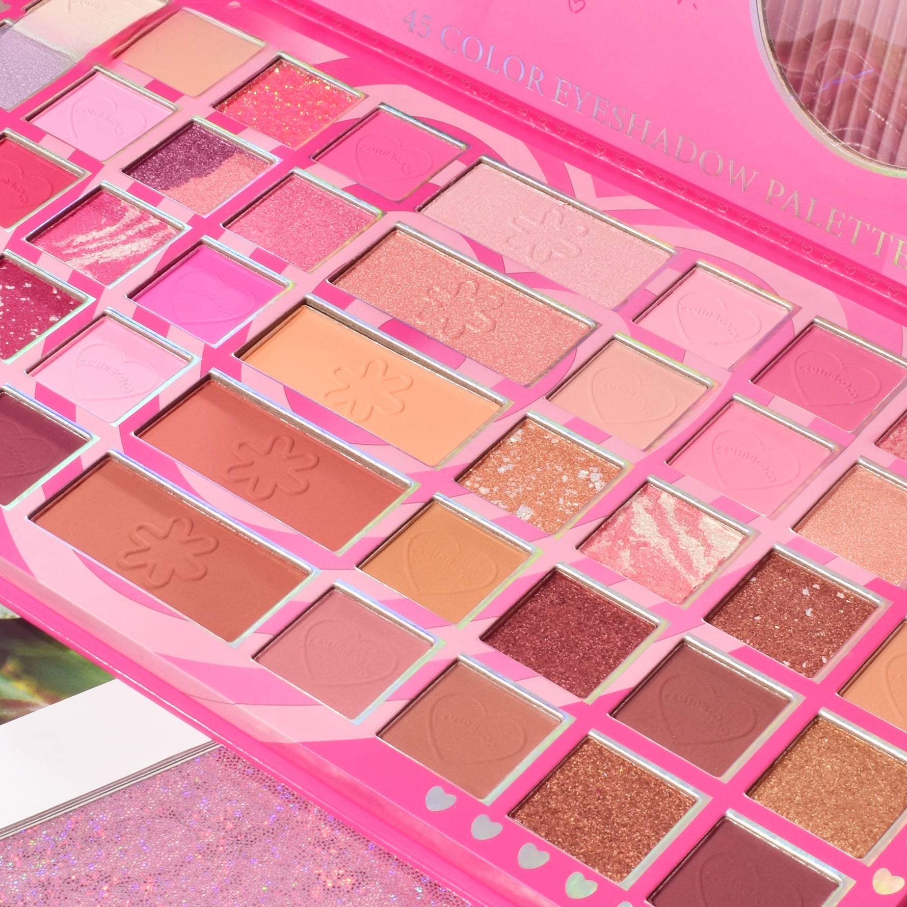 Palete de Machiaj, KEVIN & COCO, Love Crush, Fard de Pleoape, 45 culori, 30.3 x 16.5 cm
