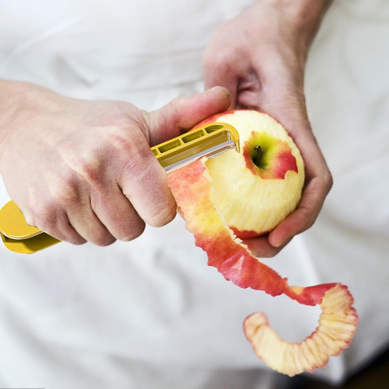 Peeler pentru Legume si Fructe, Flippy, 3.6 x 9.1 cm, Multifunctional, Curatator Pliabil, din ABS si Otel Inoxidabil,