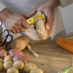 Peeler pentru Legume si Fructe, Flippy, 3.6 x 9.1 cm, Multifunctional, Curatator Pliabil, din ABS si Otel Inoxidabil,