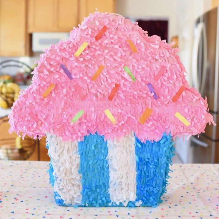 Pinata Briosa CupCake pentru Petrecere, Flippy, din Hartie Creponata si Carton, Pinata pentru Petreceri, 45 x 35 x 10