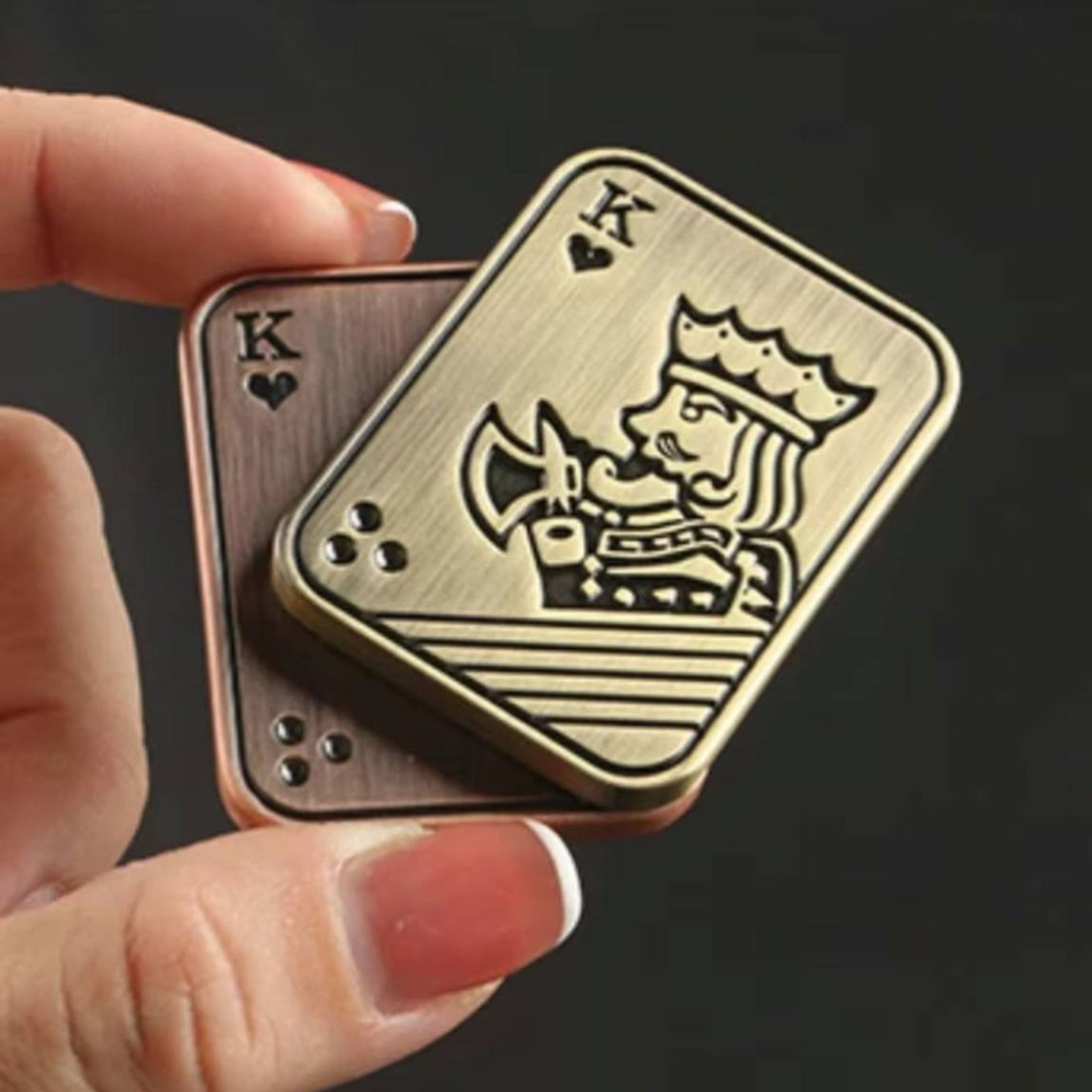 Jucarie Antistres Metalica, Flippy, Fidget Slider Premium, Model Poker King, Mecanism Magnetic Haptic, Otel Inoxidabil,