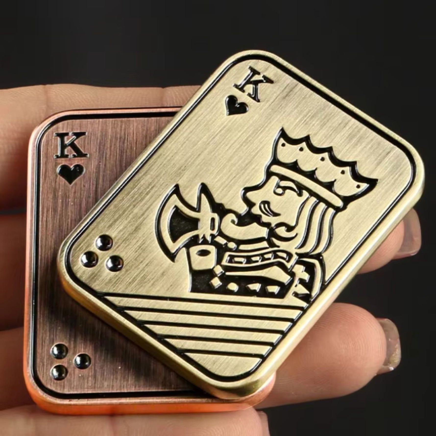 Jucarie Antistres Metalica, Flippy, Fidget Slider Premium, Model Poker King, Mecanism Magnetic Haptic, Otel Inoxidabil,