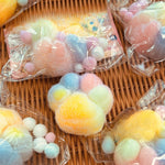 Jucarie Antistres Squishy, Flippy, cu Revenire Lenta, Squeeze Pinch Family, Model Labuta de Pisica Pufoasa, 6x6 cm,