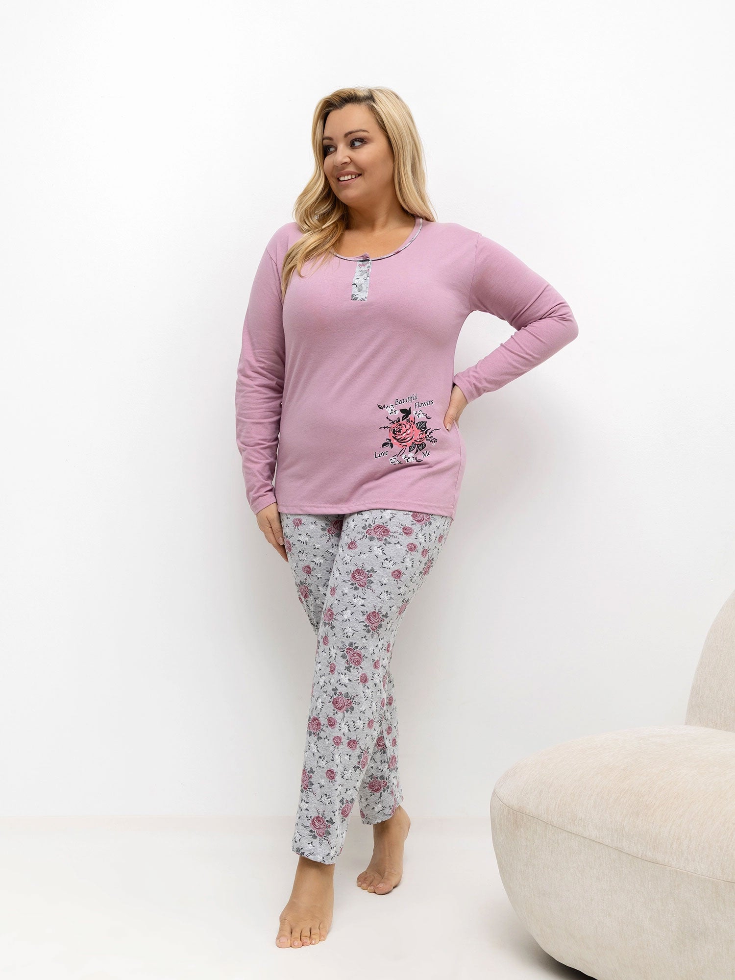 Pijamale roz inchis