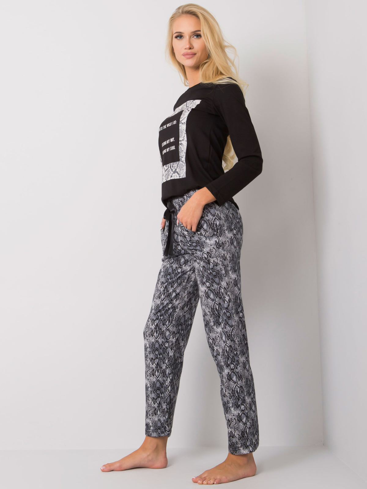 Pijamale negru de damă
