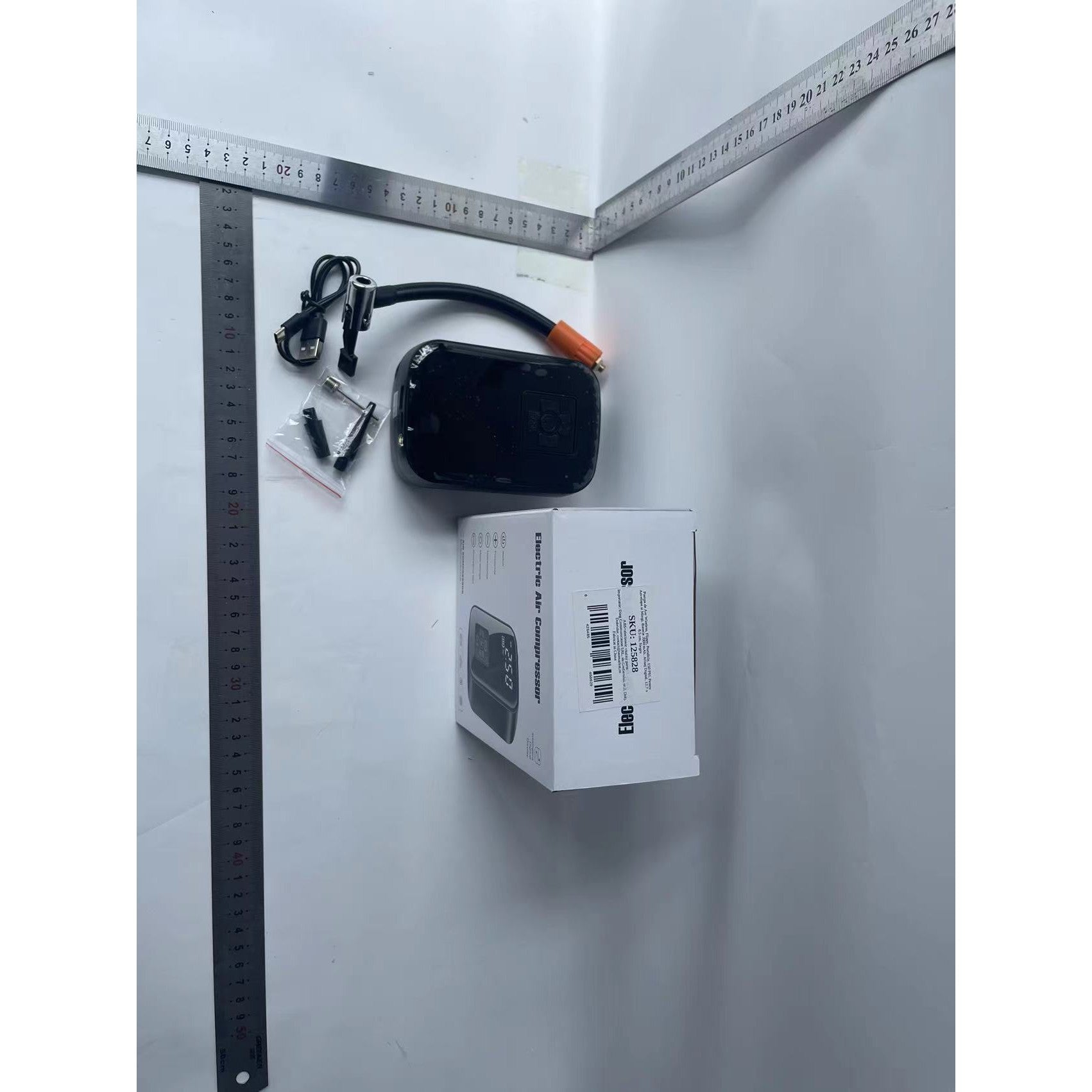 Pompa de Aer Wireless, Flippy, Portabila, 150 PSI, Pentru Anvelope si Mingi, Baterie 2000 mAh, Afisaj Digital, 12.7 x