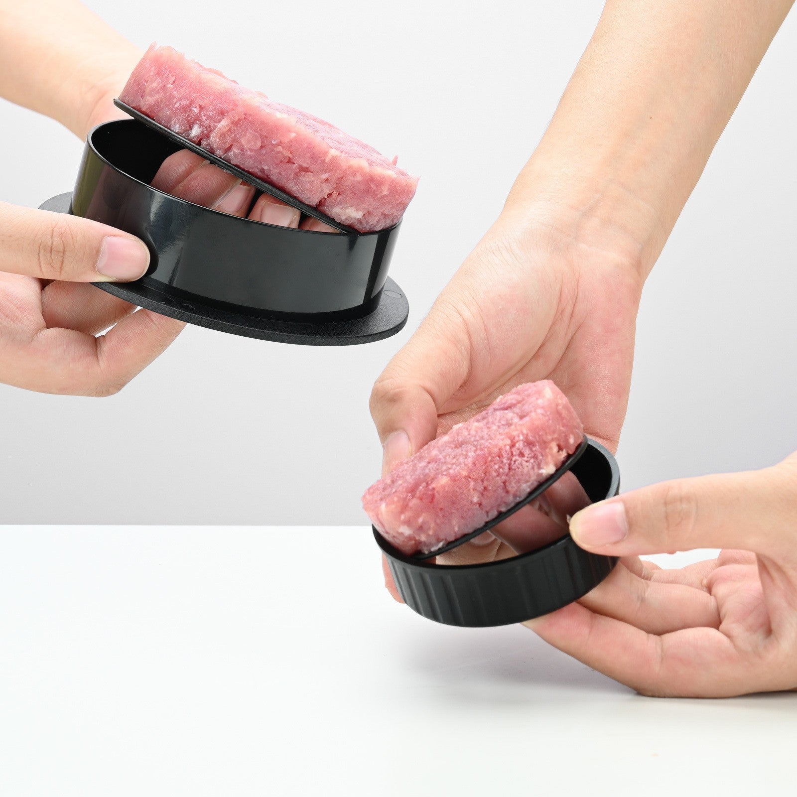 Presa dubla pentru hamburgeri 2 in 1, forma si presa, doua dimensiuni, cu maner, usor de curatat si folosit, material