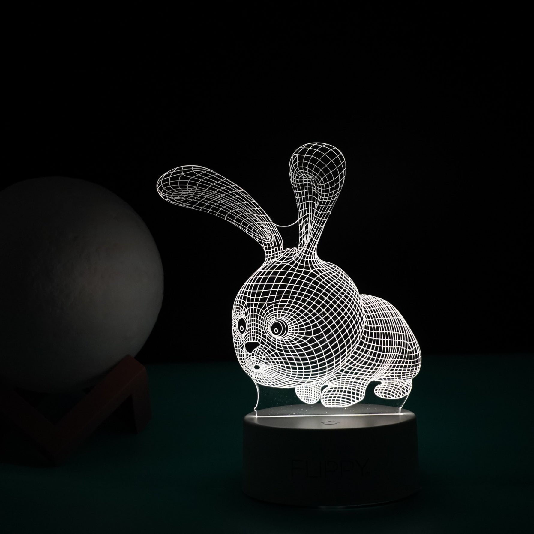 Lampa LED decorativa, Flippy, 3D, Iepure, cu USB si baterii, 20 cm inaltime, din material acril, lumina multicolora si