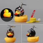 Ratusca Decorativa, Flippy, pentru Bicicleta, Motocicleta, Masina, cu Sistem de Prindere, Lumini, 7.5 x 9 cm, cu Casca,