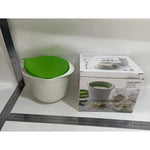 Recipient pentru Preparat Branza, Flippy, Capac de Silicon, Cheese Maker din Plastic, Strecuratoare, 17x14.5x12.8 cm,