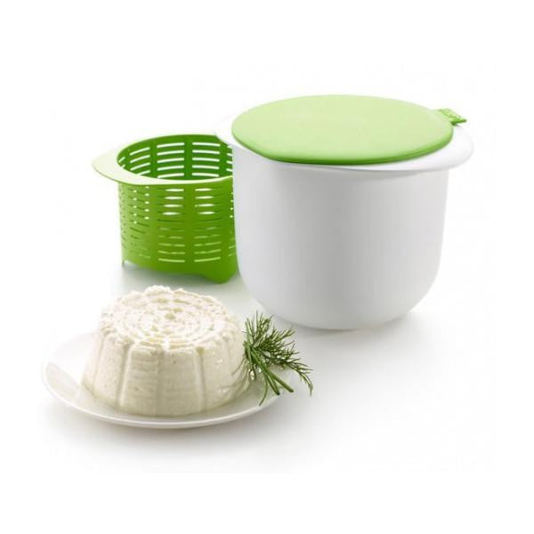 Recipient pentru Preparat Branza, Flippy, Capac de Silicon, Cheese Maker din Plastic, Strecuratoare, 17x14.5x12.8 cm,