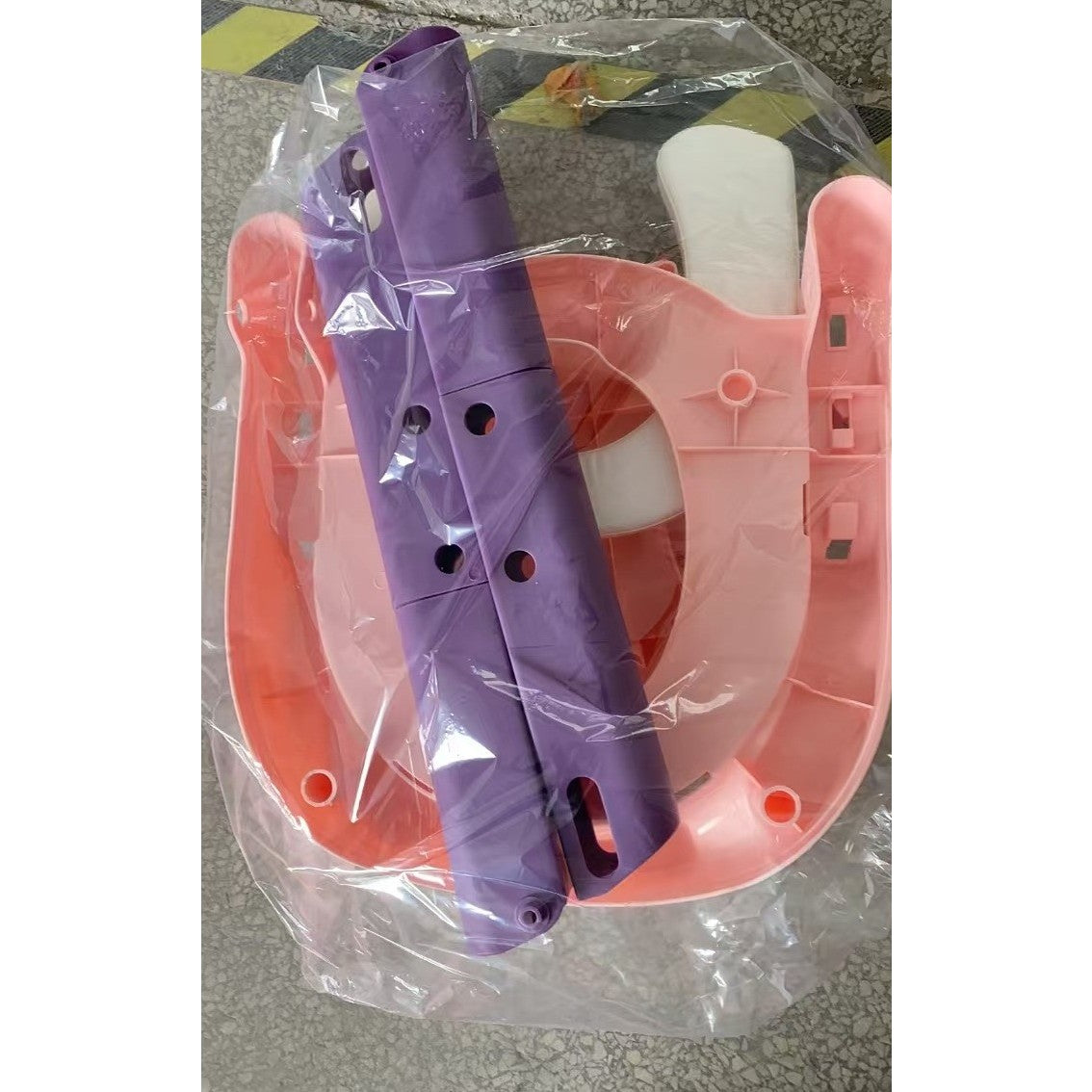 Reductor si Scaunel Inaltator WC, Flippy, pentru Copii 1 - 7 Ani, 2 Trepte Reglabile, Pliabil, Colac Moale, cu Spatar
