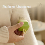 Rola pentru scame, Flippy, Indreptator de Scame Laviabila, forma de Cub din plastic, Portabil si Dragut 6 x 4.3 x 4.3
