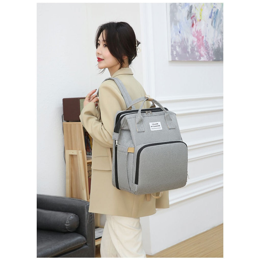 Rucsac Multifunctional pentru Mamici, Flippy, cu Patut Pliabil si Baza de Schimbat, Rezistent la Apa, Capacitate Mare,