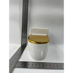 Scrumiera creativa Flippy, Forma de Toaleta, Capac Auriu, Material ABS si Otel Inoxidabil, 12.5 x 9.8 x 8.4 cm, Fixare