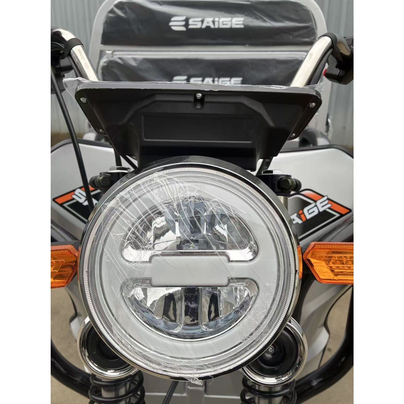 Triciclu Electic de Marfa Chuanqi, Saige, Fara Permis, Motor 1600W, Baterie 72V32Ah, Autonomie 60km, 250x88x115 cm,