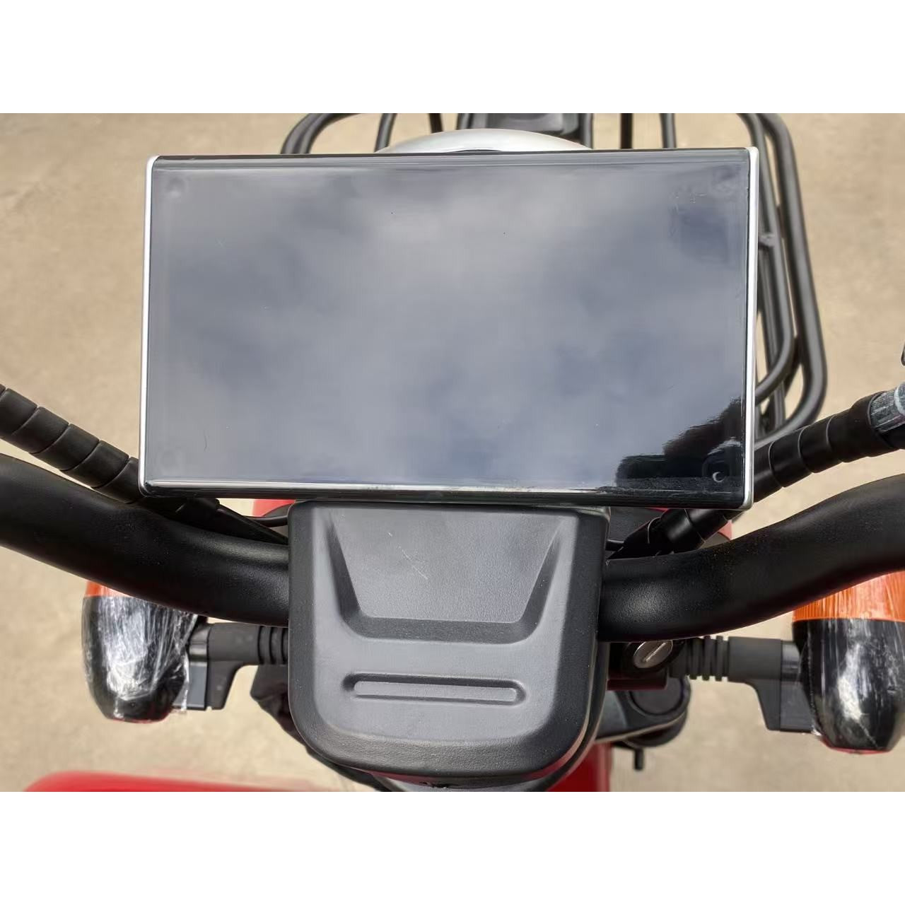 Triciclu Electric V6, Saige, Fara Permis, cu Doua Locuri, Motor 1800W, Baterie 72V24Ah, Autonomie 60km, 220x88x105 cm,