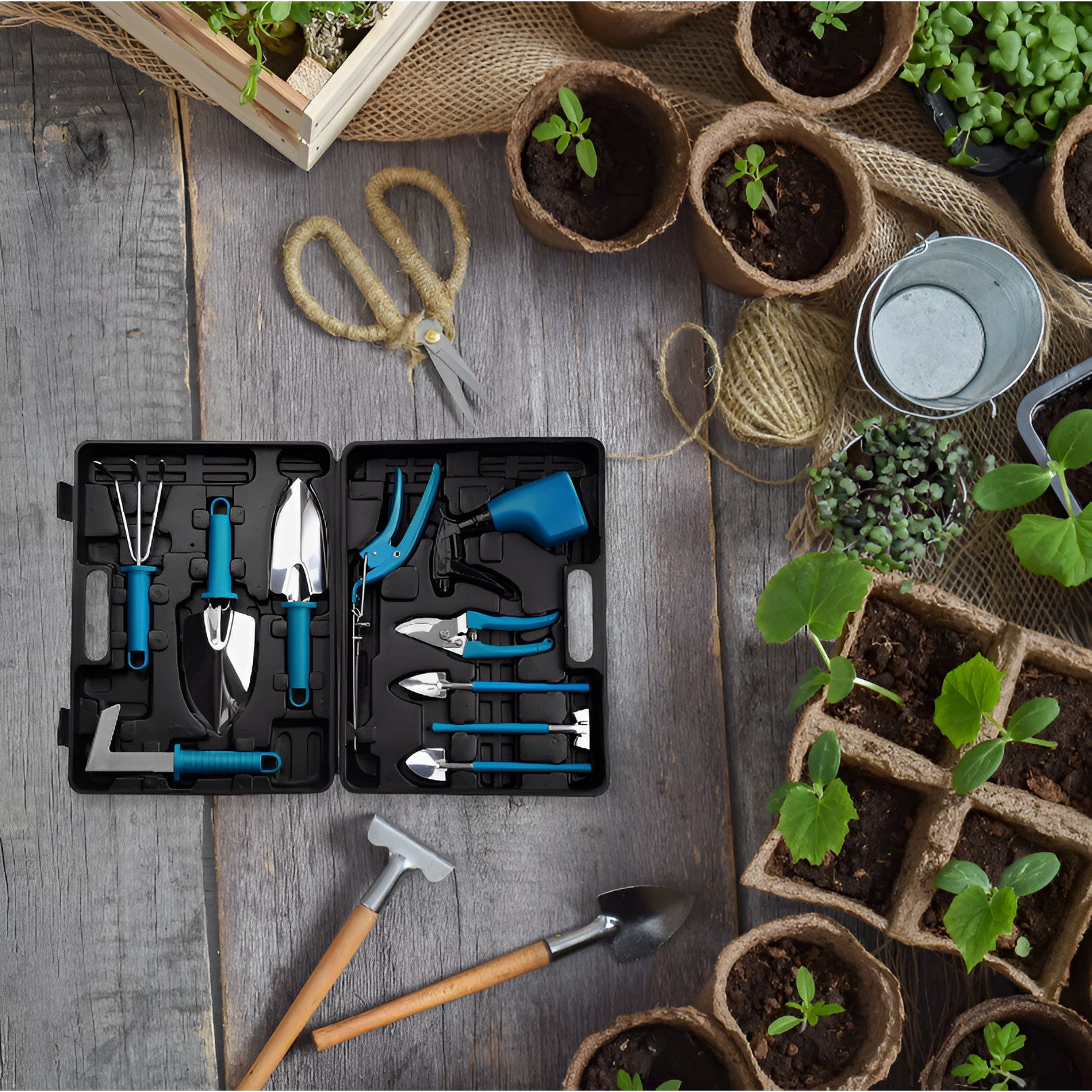 Set 10 Unelte de Gradina, Flippy, pentru Plantare Prelucrare Sol si Ingrijire Plante, Manere Albastre, Material PVC si