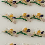 Set 12 Brose Martisor de Primavara cu Buchet de Lalele, Jolie, Brose din Metal, Aspect Lacuit, 2,5 x 1,5 cm per