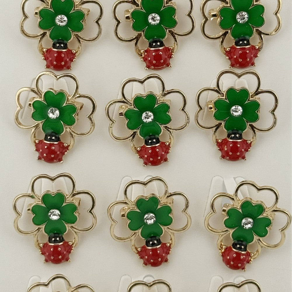 Set 12 Brose Martisor de Primavara Margareta cu Fluture si Buburuza, Jolie, Brose din Metal, Aspect Lacuit, 2,5 x 2,5