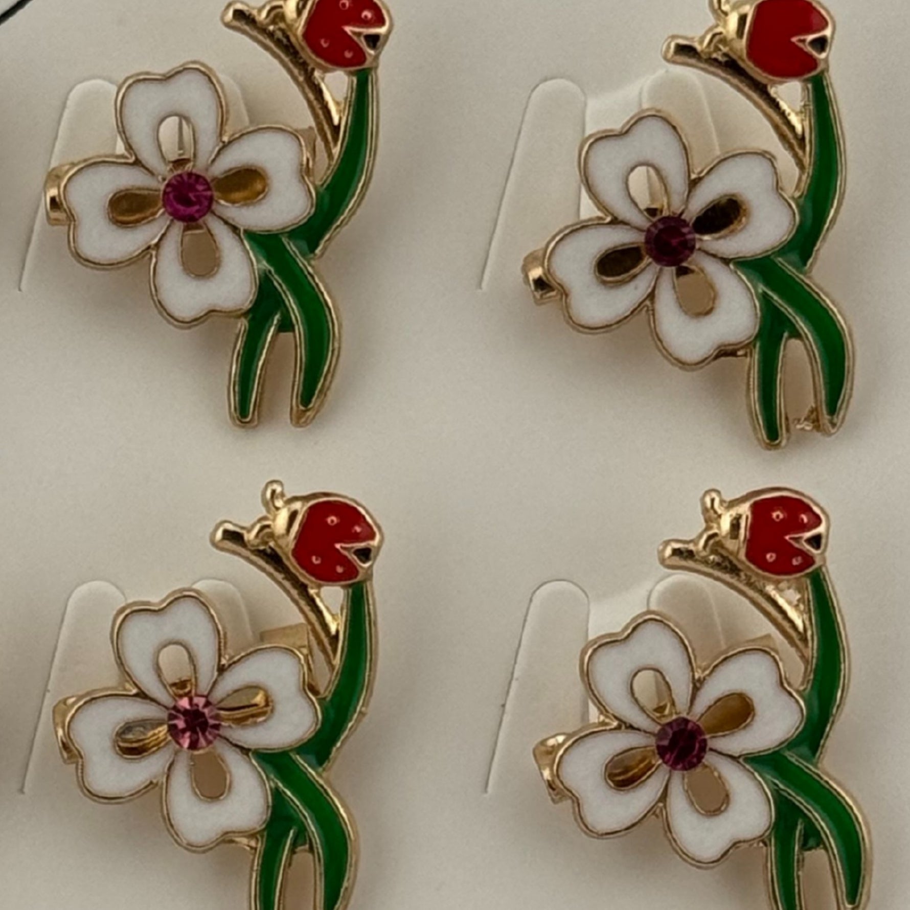 Set 12 Brose Martisor Primavara, Jolie, Model Trifoi cu Buburuza, Verde Alb Rosu