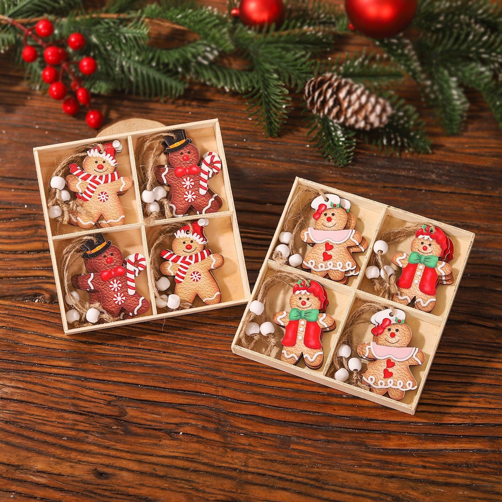 Set 12 Decoratiuni de Craciun din Lemn, Flippy, cu Snur pentru Agatare in Brad, Model Prajituri Omuleti, Dimensiuni