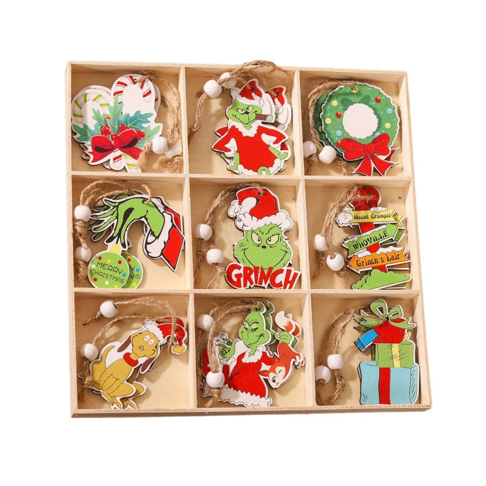 Set 18 Decoratiuni de Craciun din Lemn, Flippy, cu Snur pentru Agatare in Brad, Model Grinch, Diferite Dimensiuni,