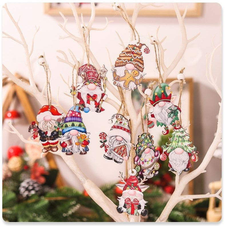 Set 18 Decoratiuni de Craciun din Lemn, Flippy, cu Snur pentru Agatare in Brad, Model Gnomi, Diferite Dimensiuni,