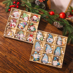 Set 18 Decoratiuni de Craciun din Lemn, Flippy, cu Snur pentru Agatare in Brad, Model Gnomi, Diferite Dimensiuni,