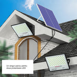 Set 2 proiectoare LED cu Panou Solar Flippy, Senzor de miscare, Telecomanda, Waterproof, 200 LED-uri incorporate, 65W,