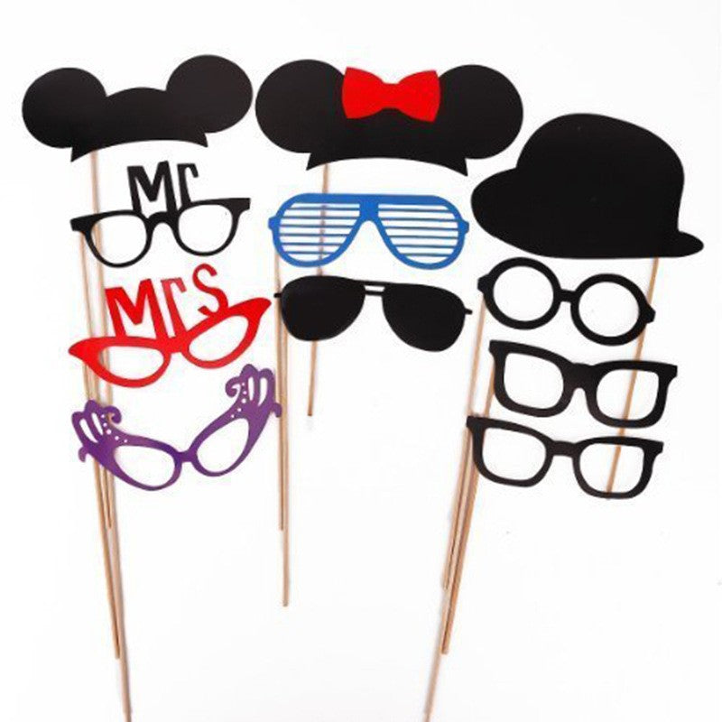 Set 31 de Accesorii pentru Petrecere, Flippy, Props pentru Coltul de Poze, Ochelari, Palarii, Mustata, Cravata,