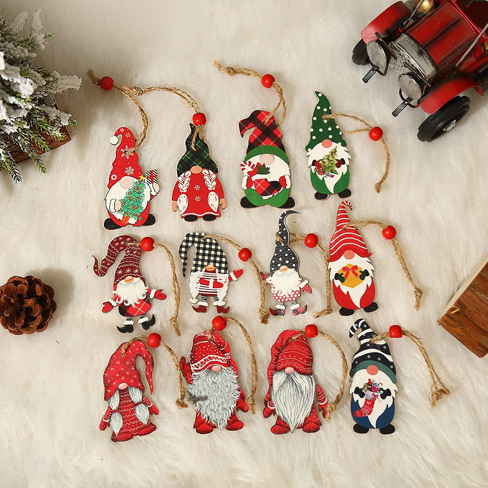 Set 9 Decoratiuni de Craciun din Lemn, Flippy, cu Snur pentru Agatare in Brad, Model Mos Craciun Pitic Diferite