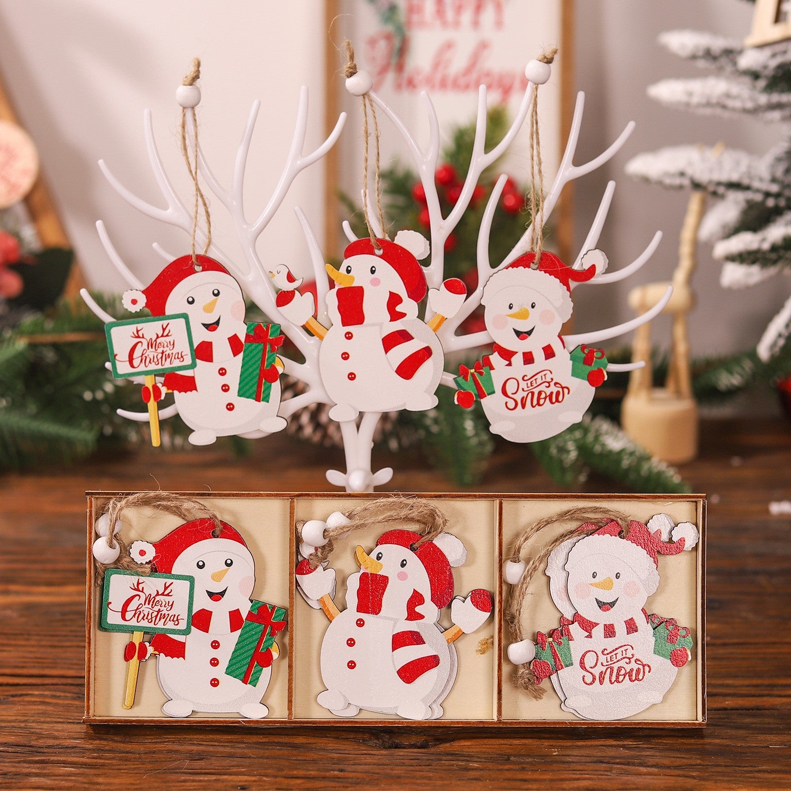 Set 9 Decoratiuni de Craciun din Lemn, Flippy, cu Snur pentru Agatare in Brad, Model Oameni de Zapada, 3 Modele,