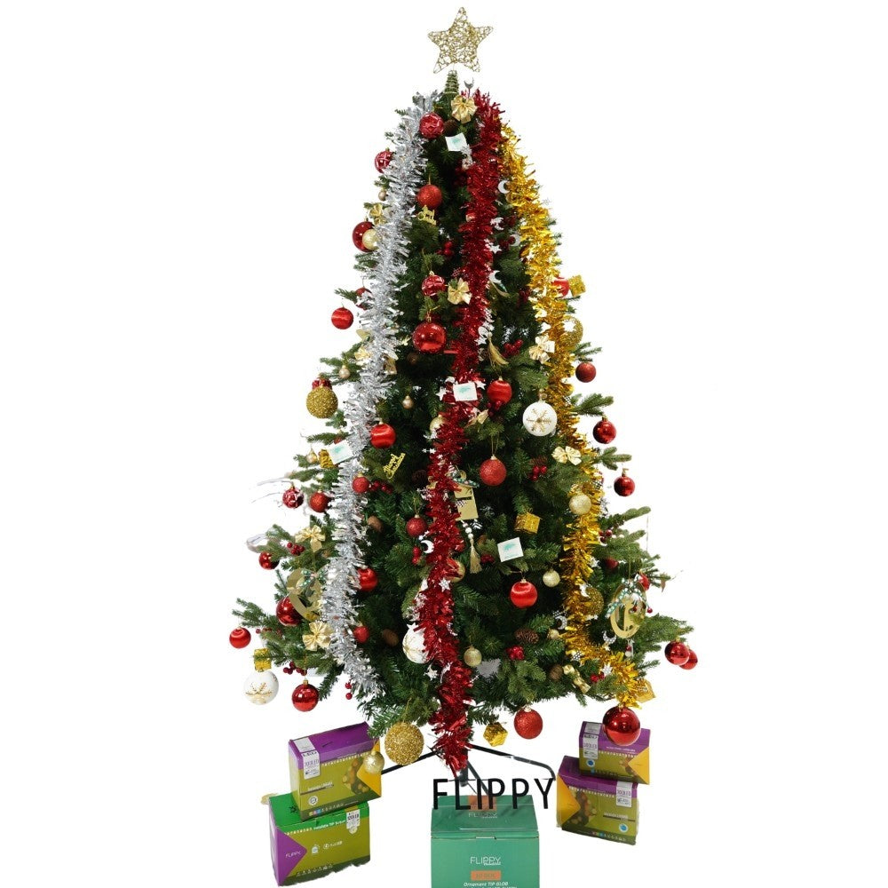 Set brad artificial de Craciun si elemente decorative, decorat cu conuri pin rosii, inaltime 210 cm, diametru 137 cm,