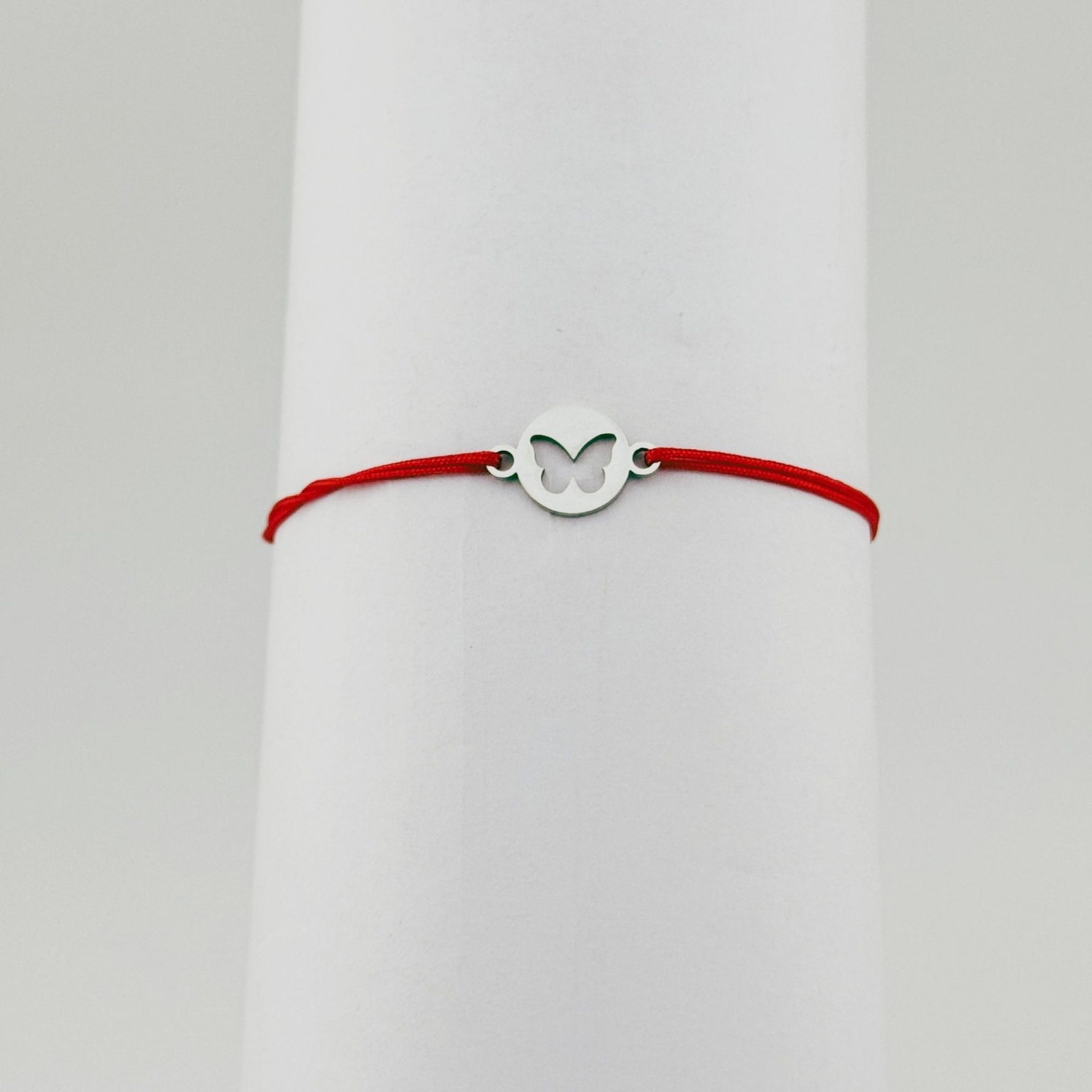 Bratara Martisor pentru Dama, Jolie, Model Fluture in Cerc, Set 12 bucati, Pandativ Argintiu din Inox cu Snur Rosu