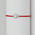 Bratara Martisor pentru Dama, Jolie, Model Trifoi cu Inima, Set 12 bucati, Pandativ Argintiu din Inox cu Snur Rosu