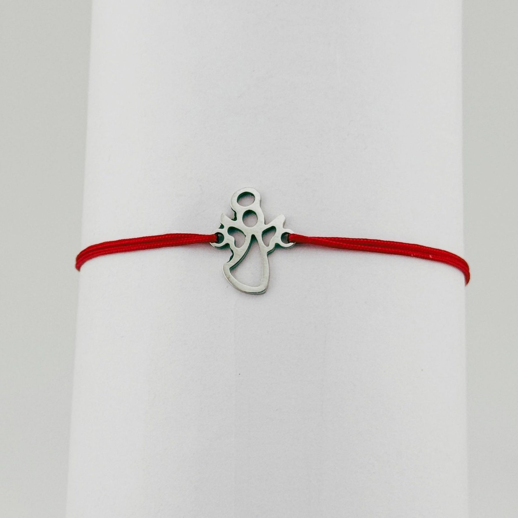 Bratara Martisor pentru Dama, Jolie, Model Inger, Set 12 bucati, Pandativ Argintiu din Inox cu Snur Rosu Ajustabil