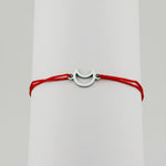 Bratara Martisor pentru Dama, Jolie, Model Semiluna, Set 12 bucati, Pandativ Argintiu din Inox cu Snur Rosu Ajustabil