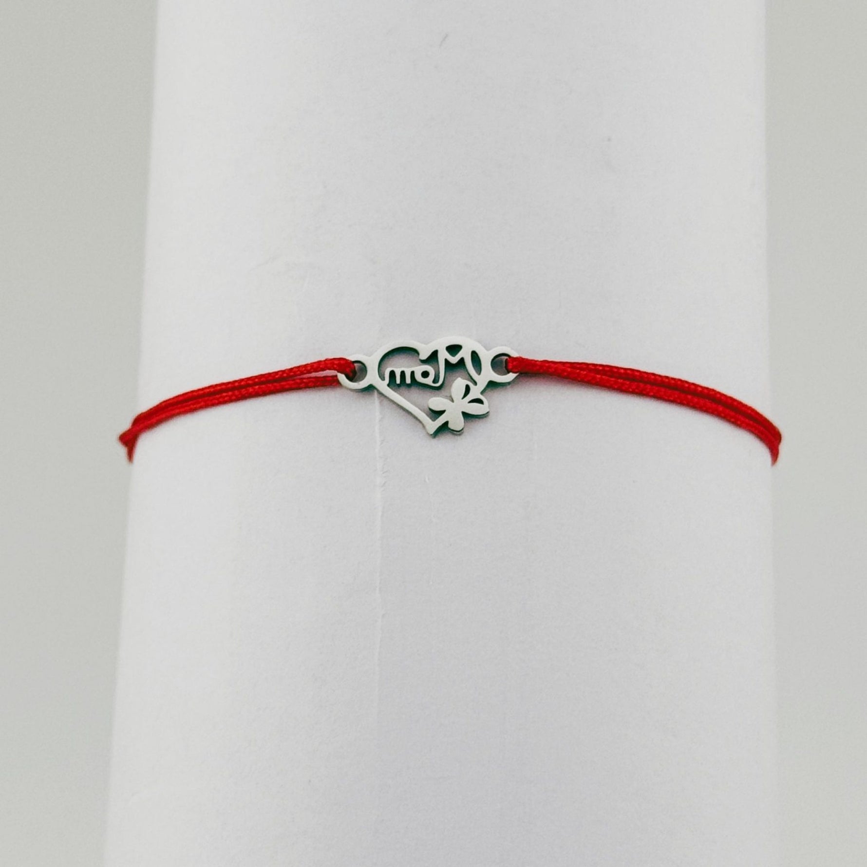 Bratara Martisor pentru Dama, Jolie, Model Inima cu Fluture, Set 12 bucati, Pandativ Argintiu din Inox cu Snur Rosu