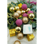 Set de 35 ornamente de brad, Flippy, de tip Glob, Auriu/ Mov, din polistiren, cu finisaj sclipitor , cutie 14 cm
